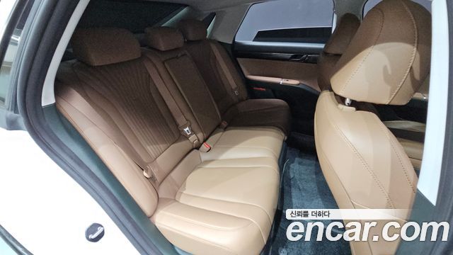 Hyundai Grandeur 2023 — photo 17
