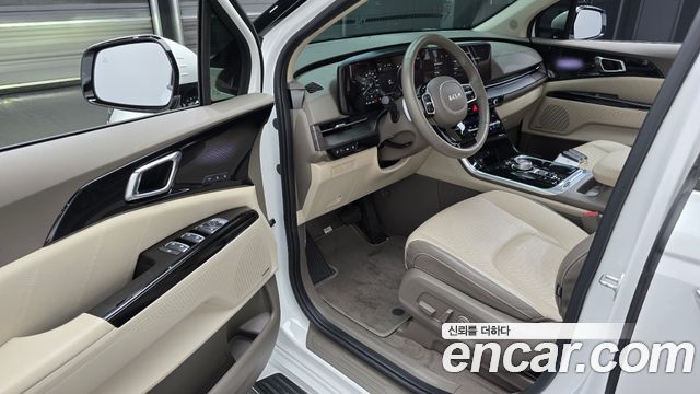Kia Canival 2023 — photo 13