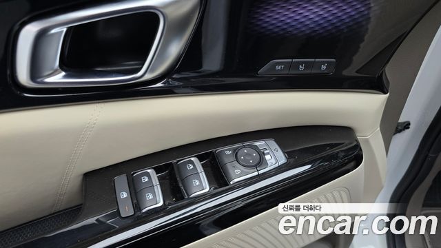 Kia Canival 2023 — photo 30