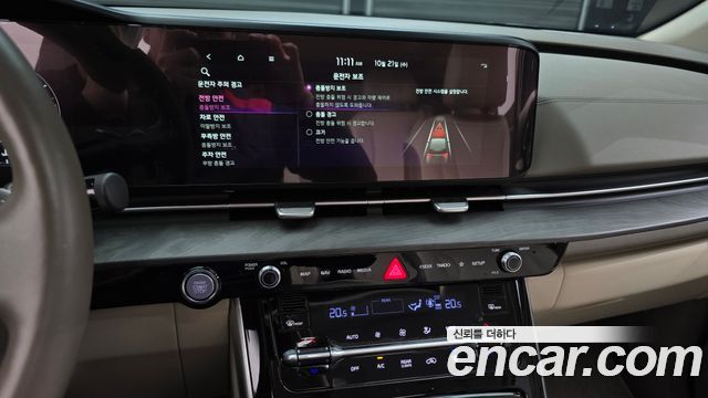 Kia Canival 2023 — photo 31