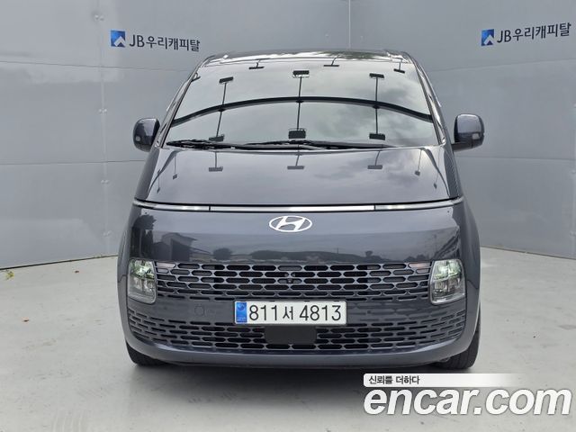 Hyundai Staria 2024 — photo 2