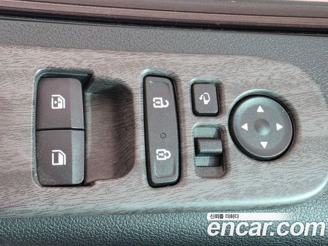 Hyundai Staria 2024 — photo 13