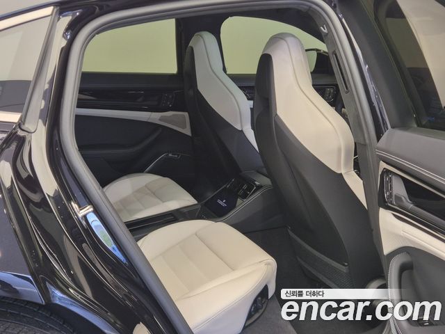 Porsche Panamera 2026 — photo 8