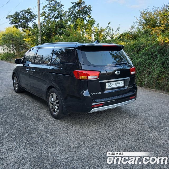 Kia Canival 2016 — photo 6