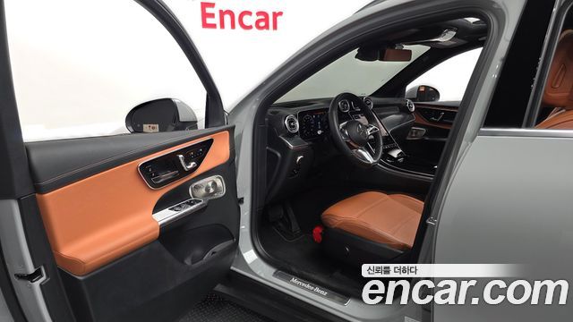 Mercedes-Benz GLC-Class 2026 — photo 13