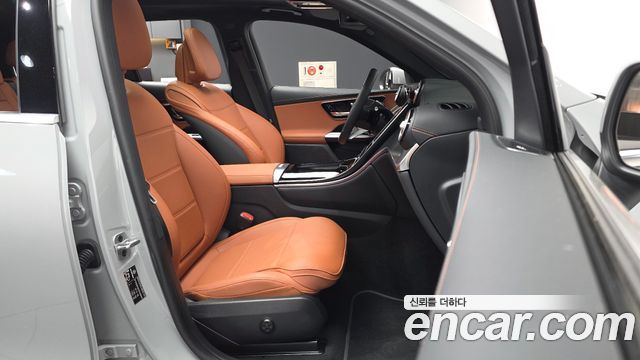 Mercedes-Benz GLC-Class 2026 — photo 17