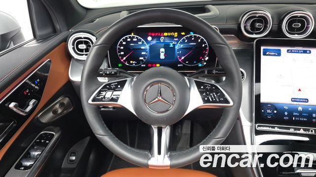 Mercedes-Benz GLC-Class 2026 — photo 19