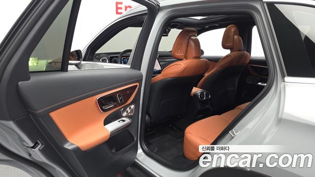 Mercedes-Benz GLC-Class 2026 — photo 16
