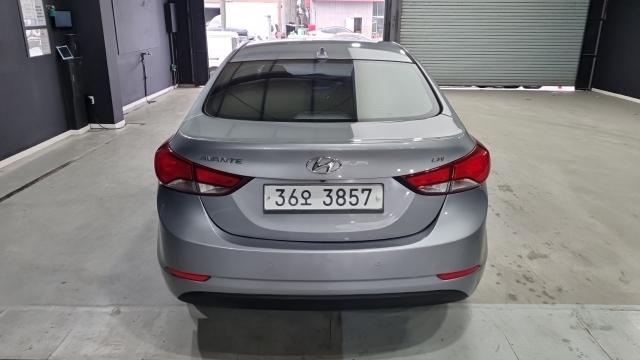Hyundai AVANTE 2015 — photo 4