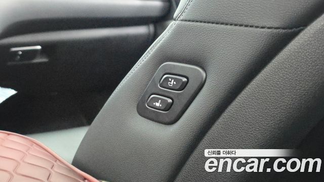 Genesis G70 2021 — photo 18