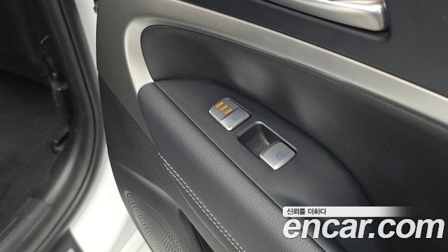 Genesis G70 2021 — photo 19