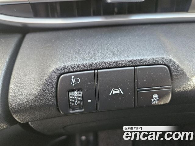 Hyundai AVANTE 2023 — photo 9