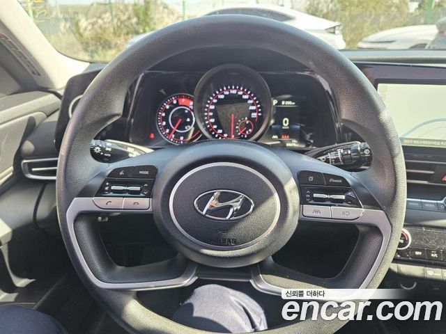 Hyundai AVANTE 2023 — photo 12