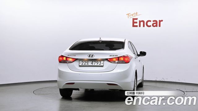 Hyundai AVANTE 2012 — photo 4