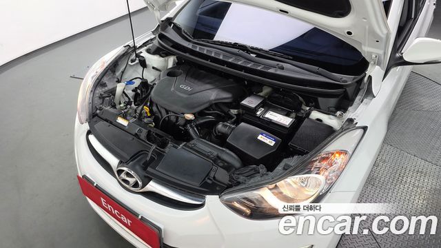 Hyundai AVANTE 2012 — photo 6