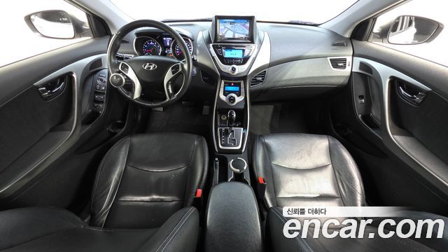 Hyundai AVANTE 2012 — photo 7