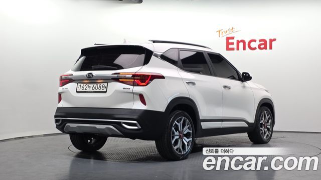 Kia Seltos 2020 — photo 2