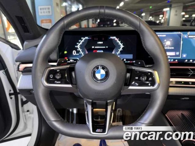 BMW 5-Series 2024 — photo 9
