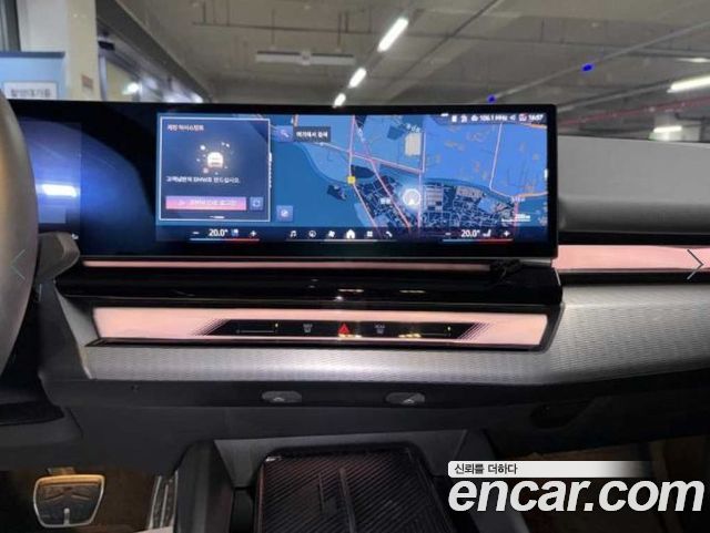 BMW 5-Series 2024 — photo 11