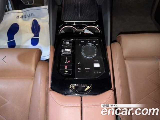 BMW 5-Series 2024 — photo 12