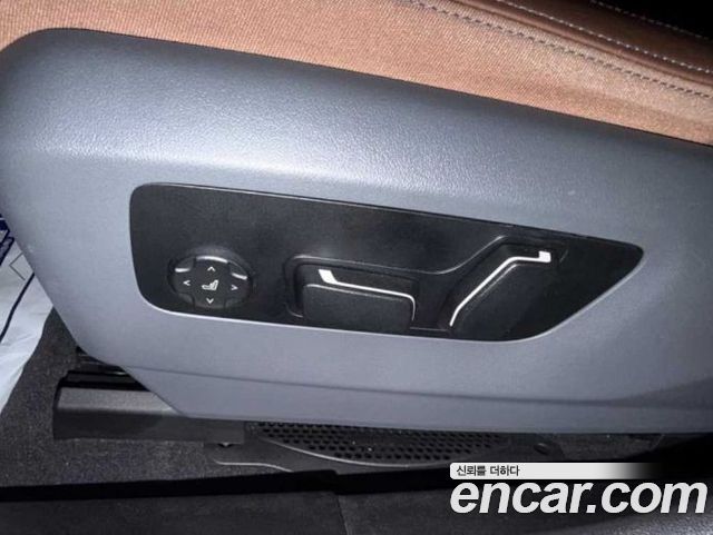 BMW 5-Series 2024 — photo 16