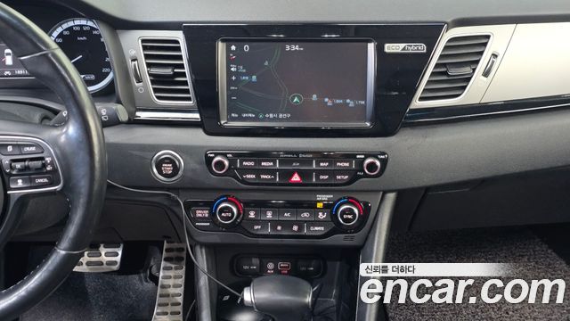 Kia Niro 2018 — photo 14