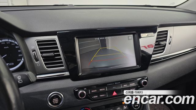 Kia Niro 2018 — photo 15