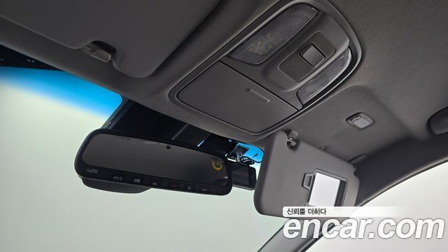 Kia Niro 2018 — photo 17