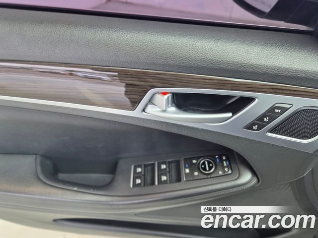 Genesis G80 2020 — photo 10