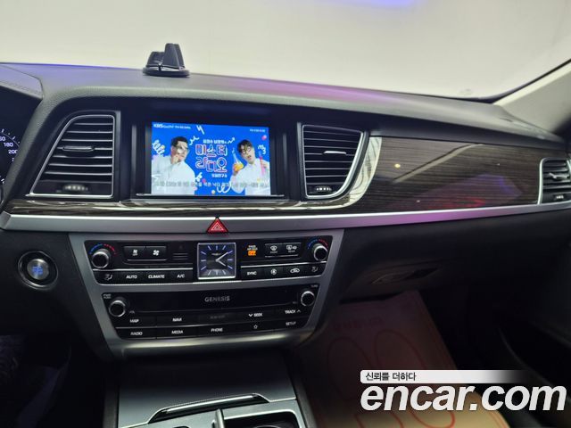 Genesis G80 2020 — photo 15