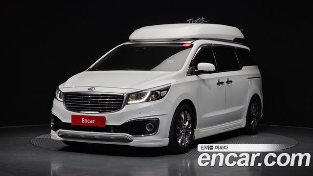 Kia Canival 2018 — photo 1
