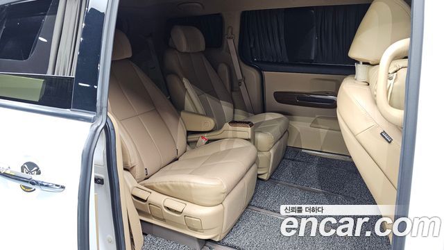 Kia Canival 2018 — photo 11