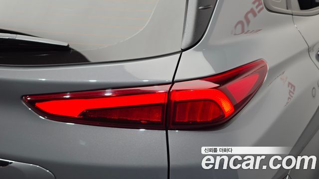 Hyundai Kona 2022 — photo 9
