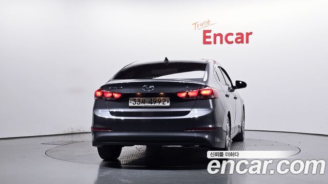Hyundai AVANTE 2018 — photo 4