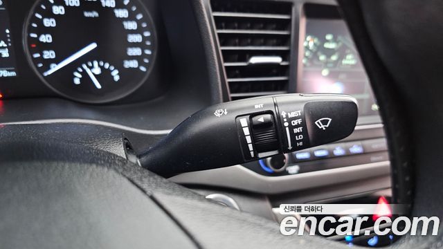 Hyundai AVANTE 2018 — photo 30