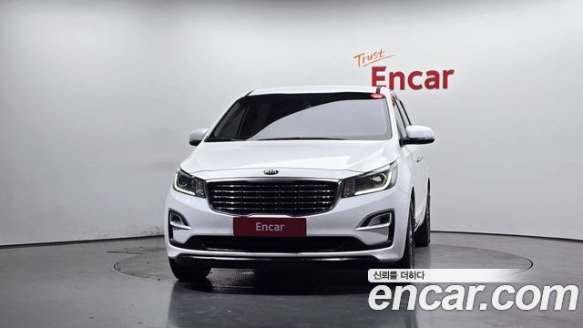 Kia Canival 2019 — photo 3