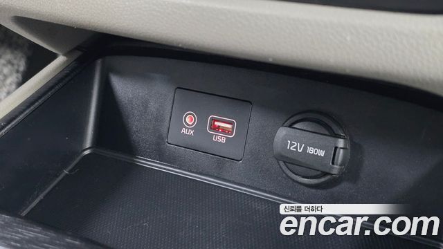Kia Canival 2019 — photo 23