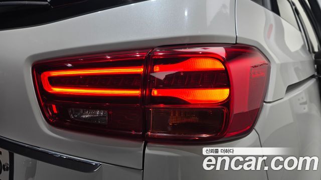 Kia Canival 2019 — photo 9