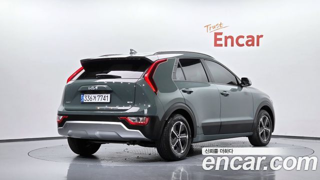 Kia Niro 2022 — photo 2