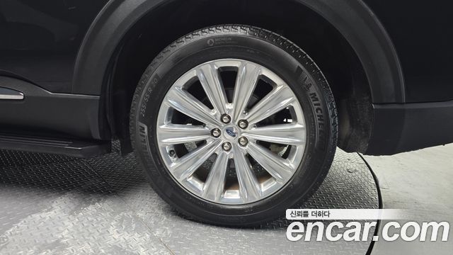 Ford Explorer 2022 — photo 5