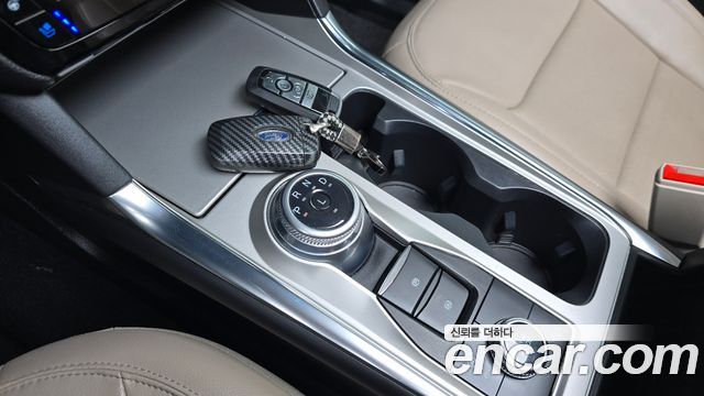 Ford Explorer 2022 — photo 9