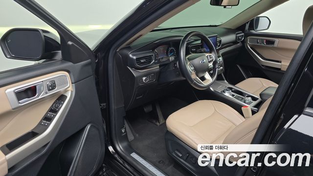Ford Explorer 2022 — photo 10