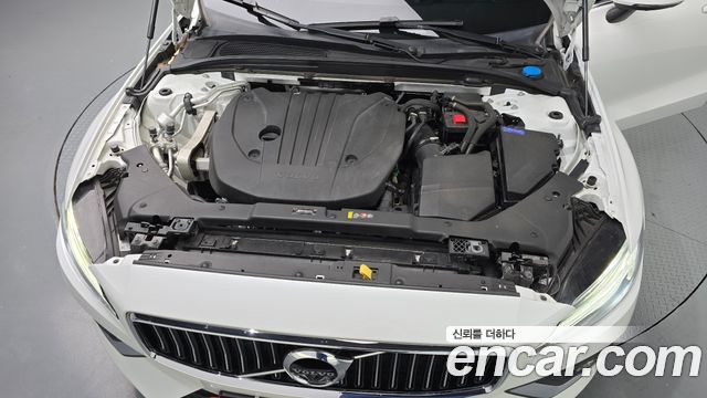 Volvo S60 2022 — photo 6