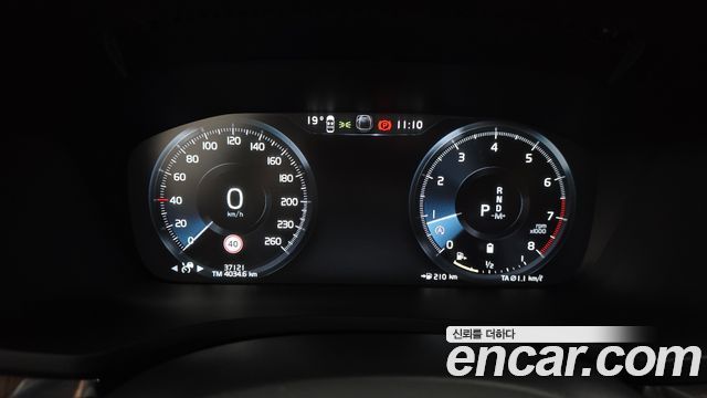 Volvo S60 2022 — photo 8