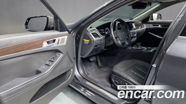 Genesis G80 2017 — photo 10