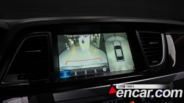 Genesis G80 2017 — photo 15