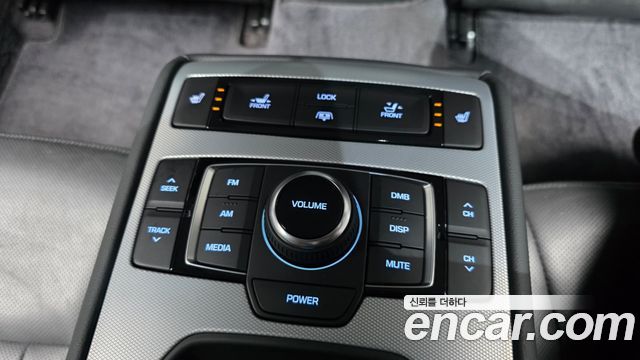Genesis G80 2017 — photo 19