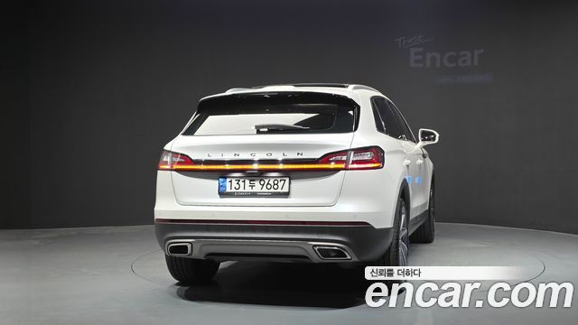 Lincoln Nautilus 2023 — photo 4