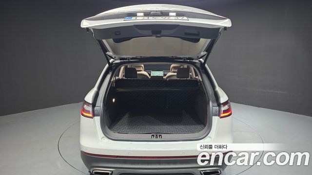Lincoln Nautilus 2023 — photo 23