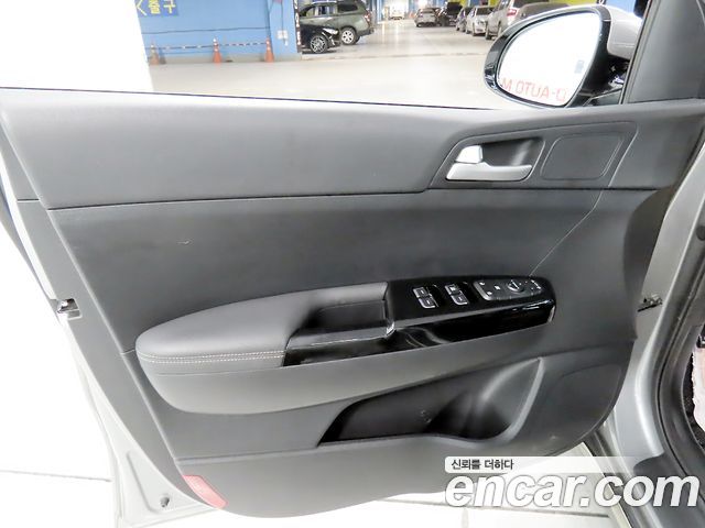 Kia Sportage 2019 — photo 12